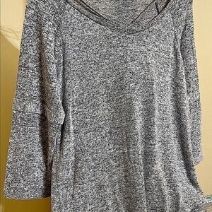 SOFT AND COZY HEATHER GRAY TOP GIRLS LARGE